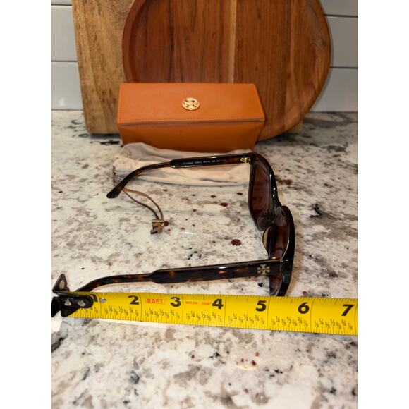 Tory Burch TY7161UM Tortoise Prescription Sunglasses w/ Case Preowned main image 9